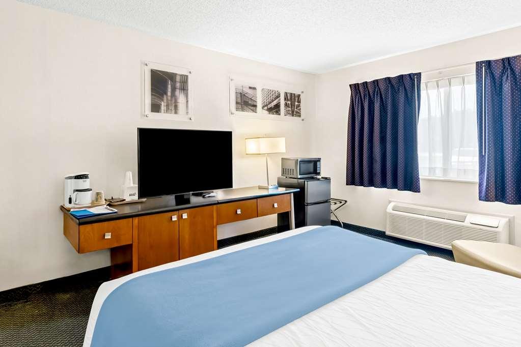 Americas Best Value Inn & Suites - Tahquamenon Country Newberry Rum bild
