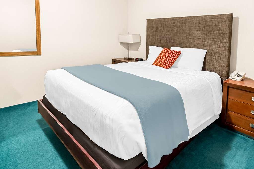 Americas Best Value Inn & Suites - Tahquamenon Country Newberry Rum bild