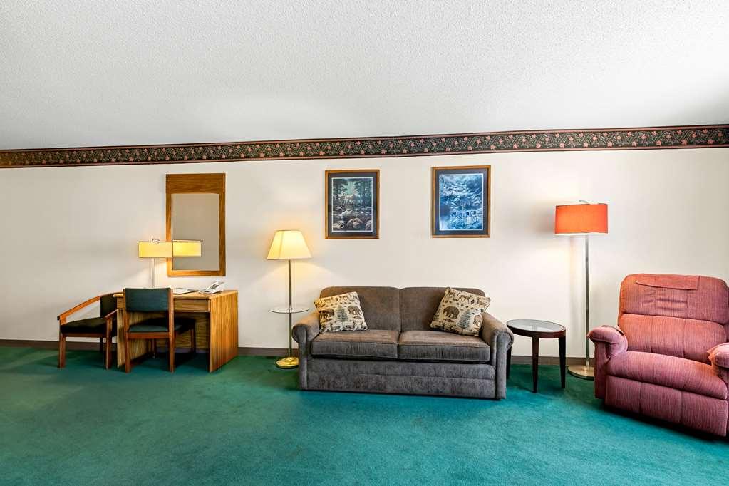 Americas Best Value Inn & Suites - Tahquamenon Country Newberry Rum bild
