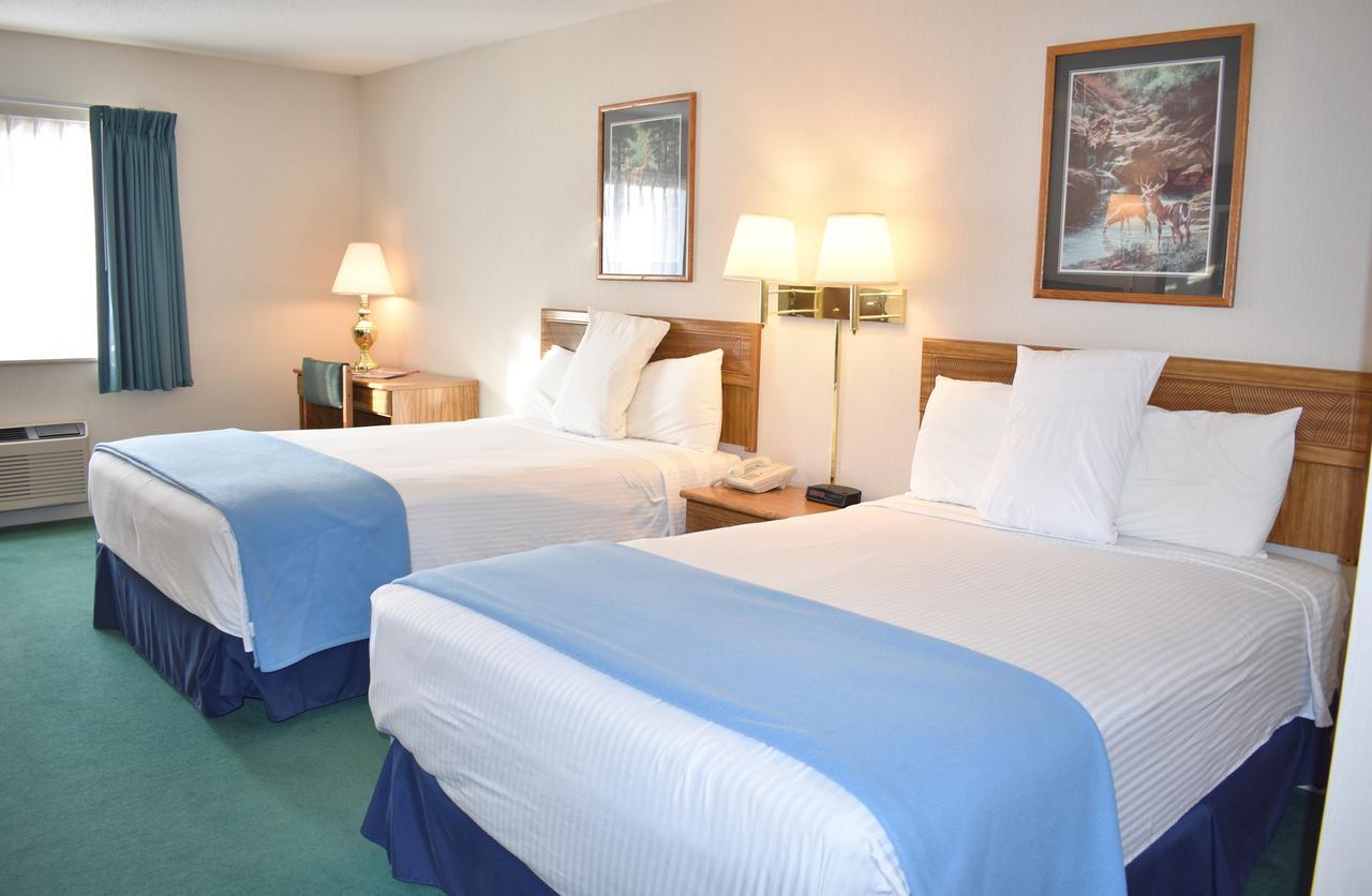 Americas Best Value Inn & Suites - Tahquamenon Country Newberry Exteriör bild
